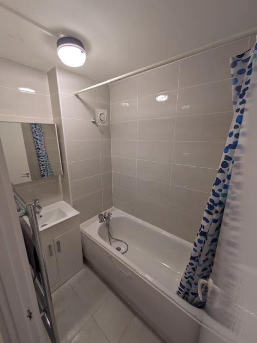 Flat, Apartment In Haggerston N1, Central Лондон Екстер'єр фото